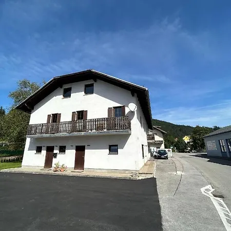 Tina A Petr , Lunz Am *