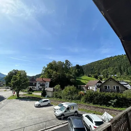 Tina A Petr , Lunz Am Apartment *