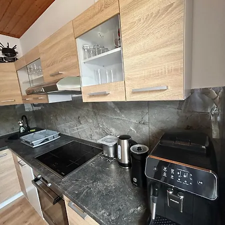 Tina A Petr , Lunz Am Lunz am See