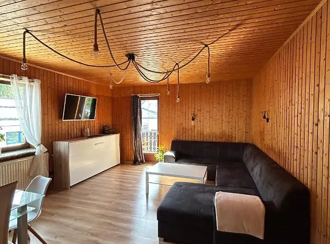 Tina A Petr , Lunz Am