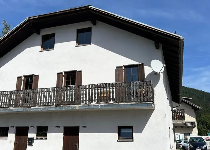 Tina A Petr , Lunz Am Apartamento